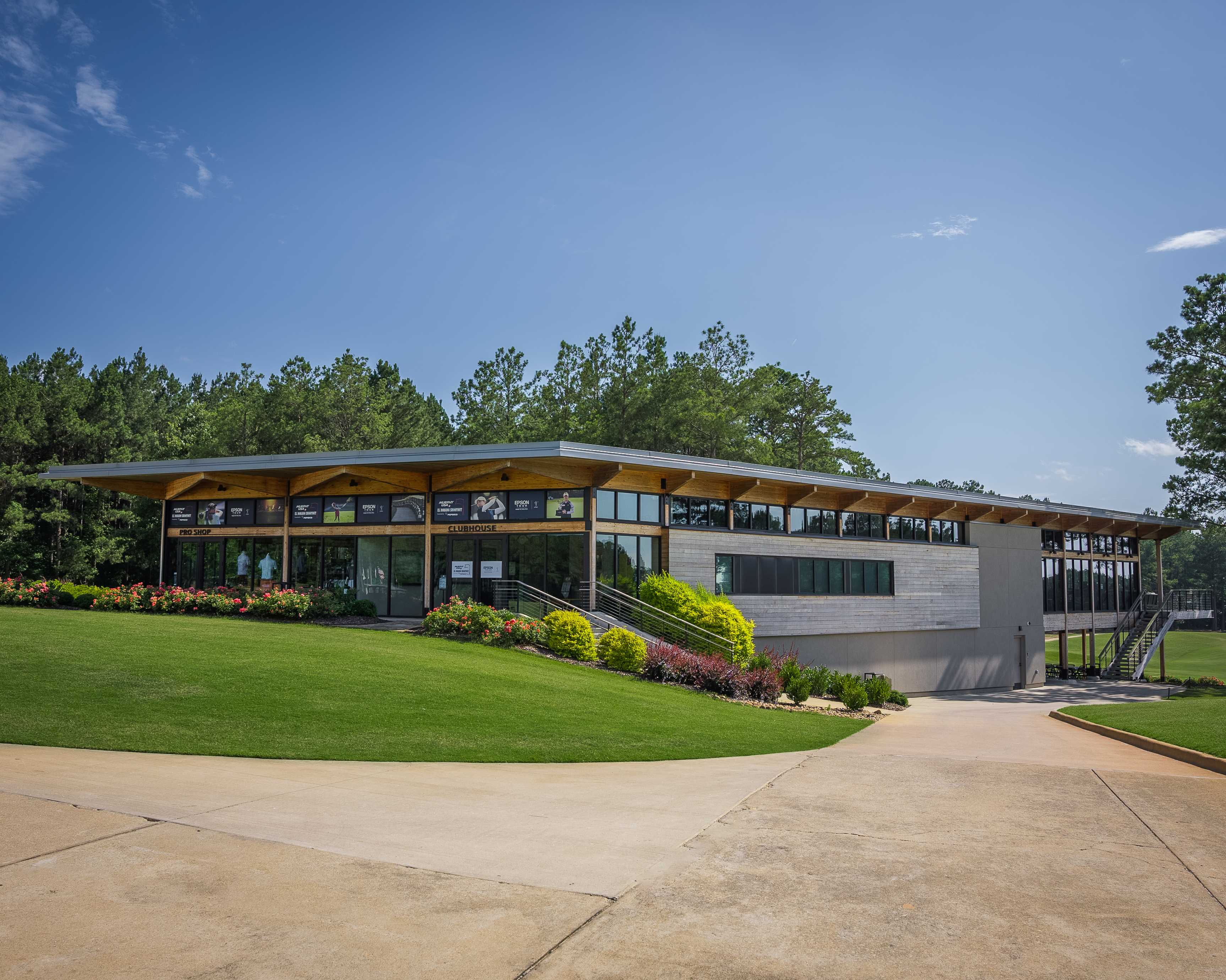 Mystic Creek Golf Experience - Image 5